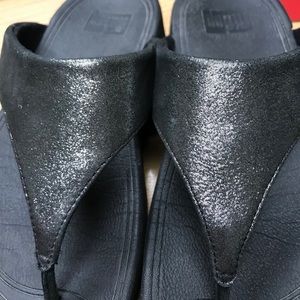 FitFlops black shimmer size 6 almost new!